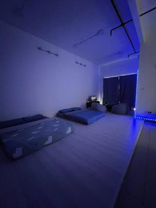 A1501 Manhattan Austin 3queen Bed Netflix By Apartment *